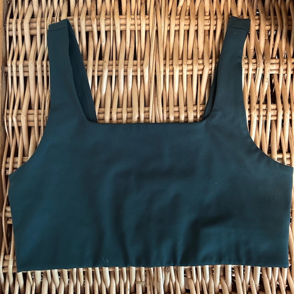 Girlfriend square neck bra